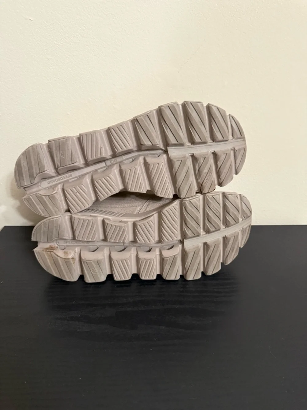 On Running | Shoes | On Cloud Hi Beige Women’s Size 9 - Picture 6 of 7